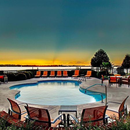 Courtyard By Marriott New Bern Hotel Exterior photo